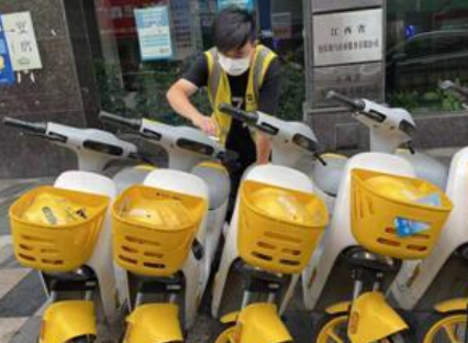 美團電單車在南昌開展深度清潔工作