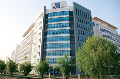 上海鋼聯(lián)：公司及子公司對合并報表內單位提供擔保余額為8.76億元