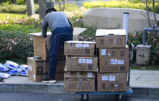 2022年全國快遞單量已突破1000億單