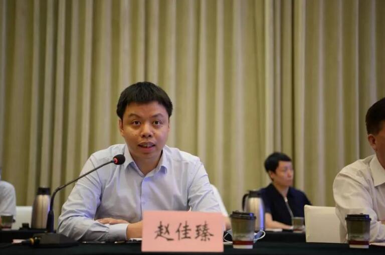拼多多CEO趙佳臻：從幕后走到臺前