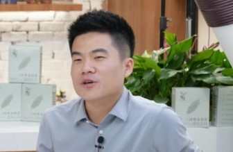 董宇輝回應拒千萬廣告費被罵上熱搜