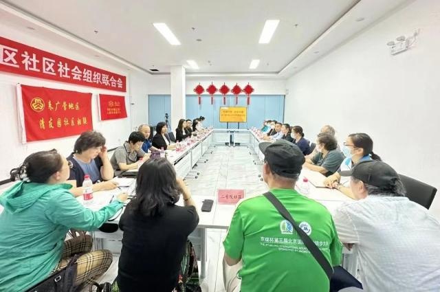 嘀嗒出行首提“社區助老多方共建” 助力老年人打車出行