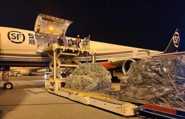 順豐航空開通“西寧—鄂州”專機(jī)航線